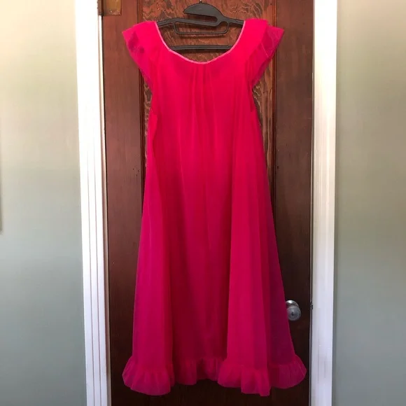 Vintage 1970s Magenta Embroidered Babydoll Nightgown size S/M - Picture 3 of 6